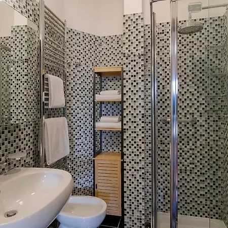 Casa Ilo, 3 Center Apartment Sanremo